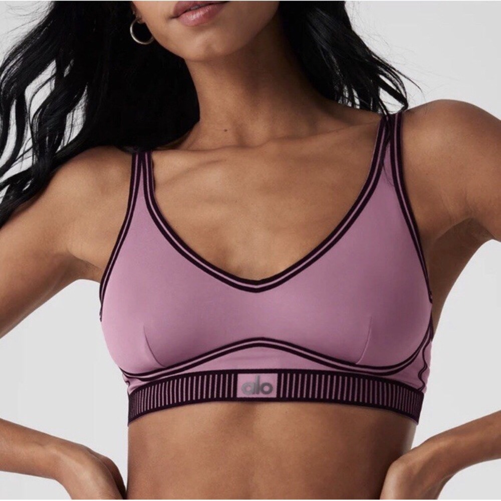 Alo Yoga Airlift Line Up Bra Soft Mulberry Small